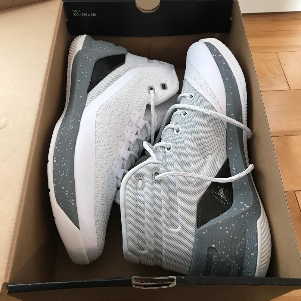 Under Armour Curry 3 Men's Basketball Shoes Size 9